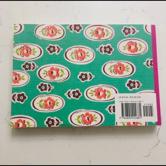 Vintage Fabric Book from the States NEW - Picture 3 of 9